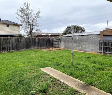 Charming 3-Bedroom Home in Thomastown - Photo 6