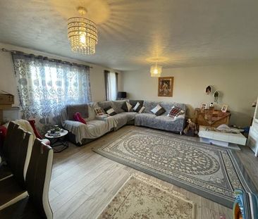 Lucerne Court, Marton-in-Cleveland, MIDDLESBROUGH - Photo 2