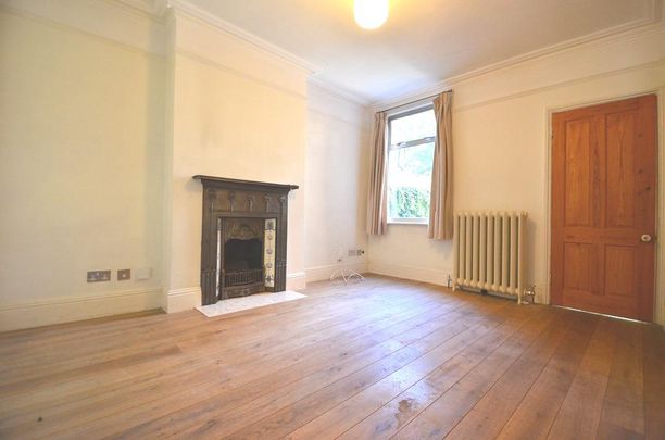 Elthorne Road, Uxbridge, UB8 - Photo 1