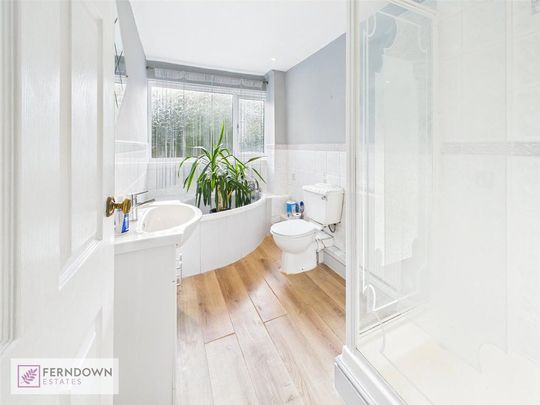 2 bedroom end of terrace house to rent - Photo 1