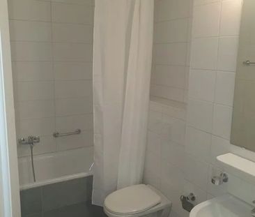 Appartement de 2,5 pièces au 3ème étage - Photo 3
