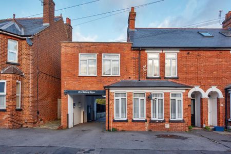 2 bedroom maisonette to rent - Photo 3