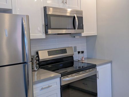 For Lease - 43 Tansley Avenue Unit# Main floor, Toronto, Ontario - Photo 5