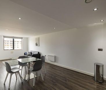 2 bedroom apartment to rent - Photo 2