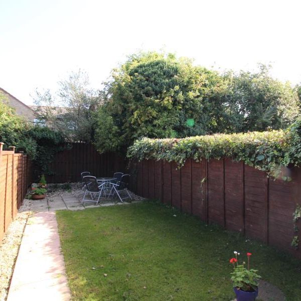 2 bedroom terraced house to rent - Photo 1