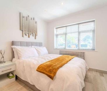 Holland Gardens, Egham, TW20 - Photo 6