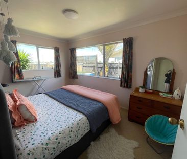 Charming 3-Bedroom Home in Onekawa - Photo 2