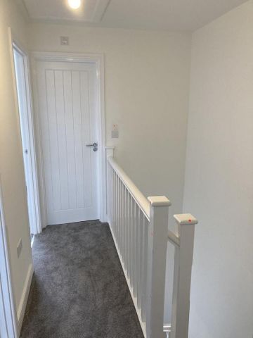 3 bedroom end of terrace house to rent - Photo 5