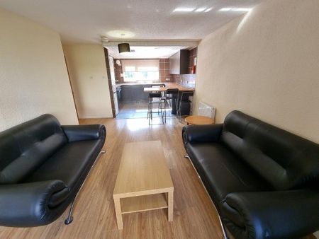 4 Bed Flat, Hmo Licensed - St. Mungo Avenue, G4 - Photo 4