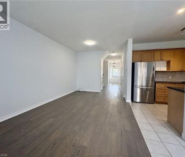 5325 APPLEGARTH Drive, Burlington, Ontario, L7L6V3 - Photo 6