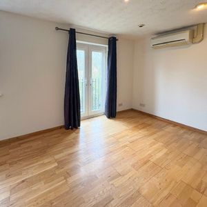 Lee Close, Stanstead Abbotts, Ware - Photo 2