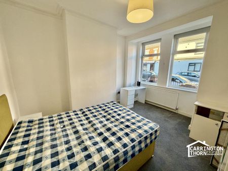 4 bedroom terraced house to rent - Photo 2