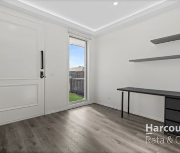 Stunning New 4 Bedroom Family Home! - Photo 5