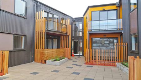 THE FIREMAN'S APARTMENTS - PETONE - Photo 5