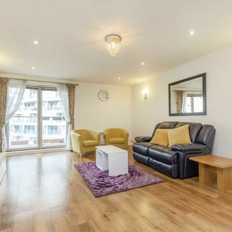 Biscayne Avenue, Canary Wharf, E14 - Photo 1