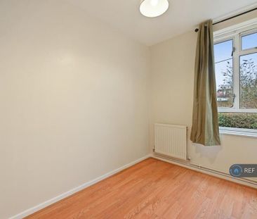 3 bedroom maisonette to rent - Photo 3