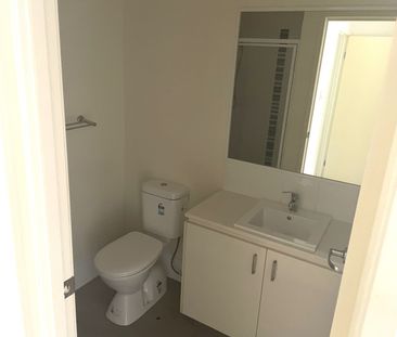 22 McWilliam Street, Pimpama QLD 4209 - House For Rent | Domain - Photo 5