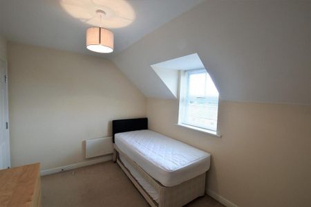 2 bedroom apartment to rent - Photo 4