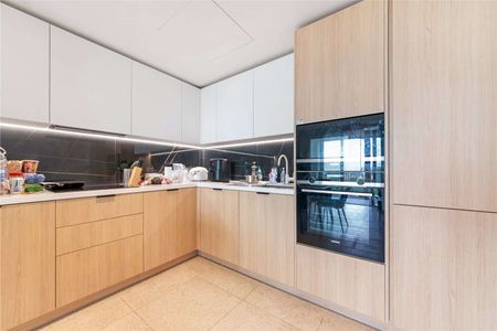 Discover this fantastic 2-bedroom apartment in The Bouchon, featuring a spacious open-plan reception room, a main bedroom with en-suite shower room, and a second stylishly presented bedroom. - Photo 4