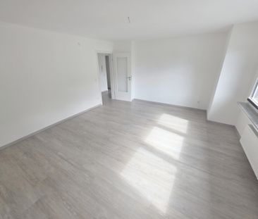 Troisdorf-West: Charmante 2-Zimmer-Wohnung mit Balkon - Foto 1