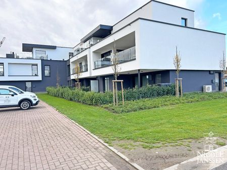 Mooi gelijkvloers nieuwbouwappartement met terras, ondergrondse autostaanplaats en kelderberging - Foto 2