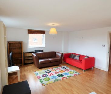 2 bedroom apartment to rent - Photo 3