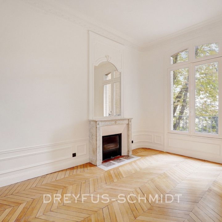 Appartement • Triangle d'Or - Photo 1