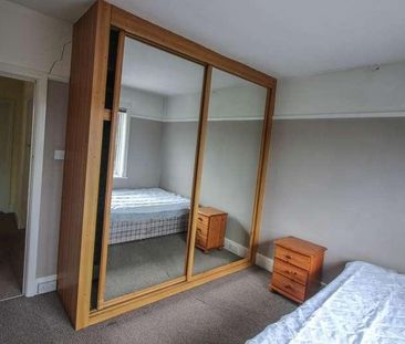 Bedroom Detached House In Winton, BH9 - Photo 5