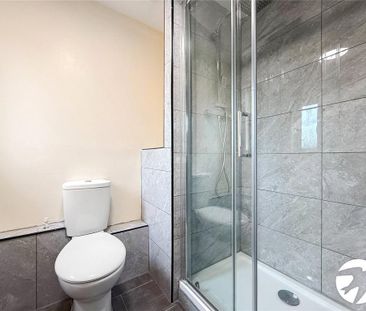 2 bedroom end of terrace house to rent - Photo 2