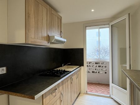 Location Appartement 3 pièces 68m² FREJUS 83600 - Photo 5