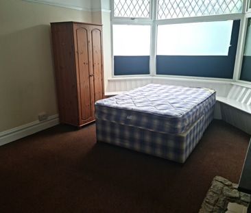 Very Large 6 Bed Student Property - Photo 6