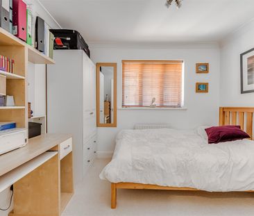 To Let 2 Bed Apartment - Photo 4