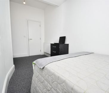 1 bed house share to rent in Towneley Street, Burnley, BB10 - Photo 5