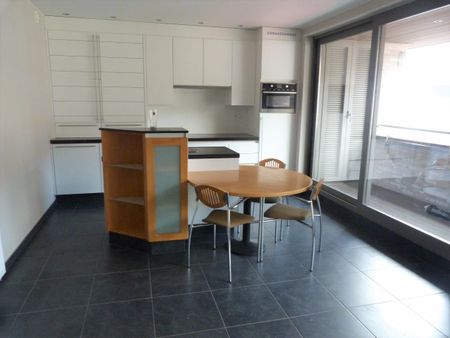 Goed onderhouden appartement met 2 slpk. in centrum Tielt - Photo 4