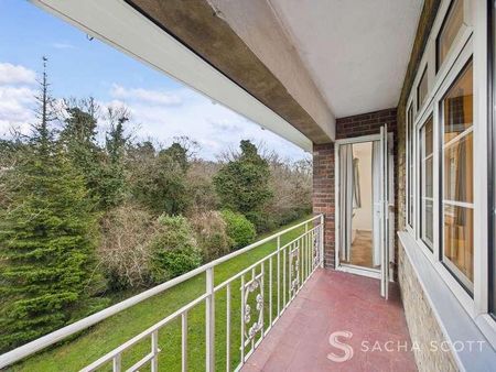 Lancaster Court, Banstead, SM7 - Photo 2