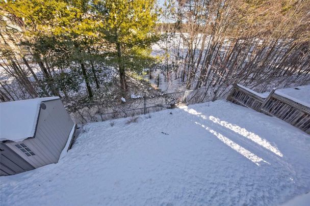For Lease - 18 Silvercreek Crescent Unit# Upper, Barrie, Ontario - Photo 1