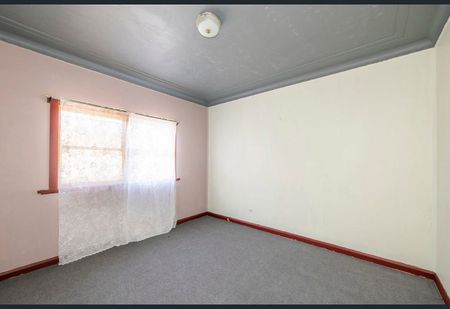 SPACIOUS ROOMS THROUGHOUT - Photo 3