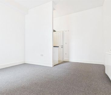 Property to rent - Photo 5