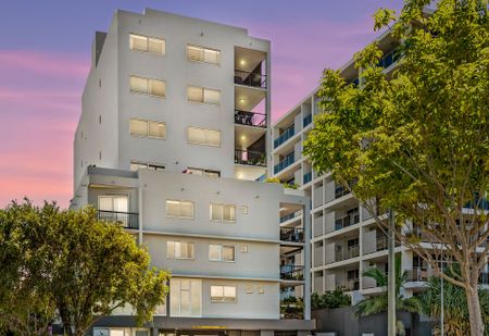 Unit at Scarborough Beach - with Rooftop Access - Photo 5