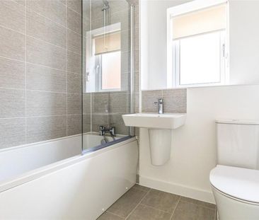 3 bedroom house to rent Sickle Drive, Wellingborough, Northamptonsh... - Photo 5