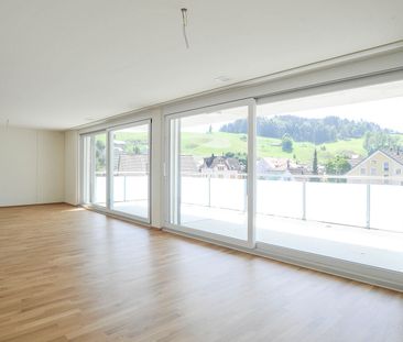 SCHÖNE 4.5 Zimmer-Wohnung mit viel Platz - Foto 4