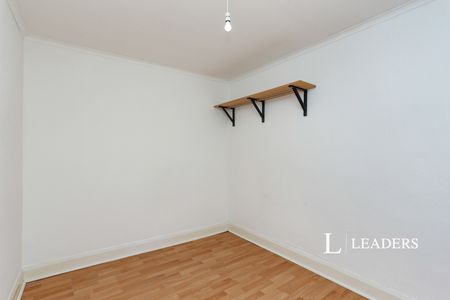 2 bedroom apartment to rent Tyrwhitt Road, London, SE4 - Photo 3