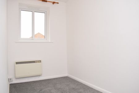 Vera Crescent, Rainworth, Notts, NG21 - Photo 3