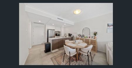 Rare Extended Balcony Unit in No.1 Grant Avenue - Photo 3