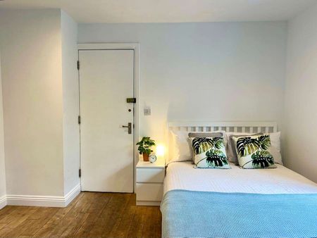 Windsor Heights – Student Property Room 4 - Photo 5