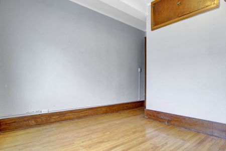 For Rent – 2 Bedroom - Photo 2