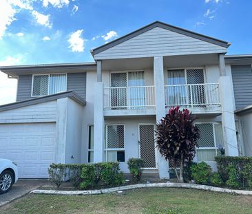 Beautiful 3 bedroom townhouse in Calamvale Call Lyn 0451361818 toda... - Photo 2