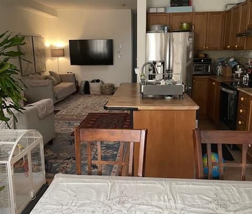 For Lease - 3480 Fountain Park Avenue, Mississauga, Ontario - Photo 2