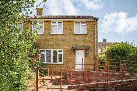 Warwick Road, Canterbury, CT1 - Photo 2