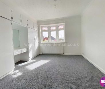 2 bedroom semi-detached bungalow to rent - Photo 6